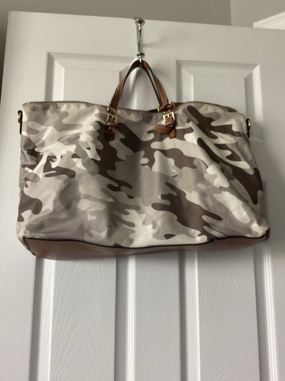 Tommy Hilfiger Neutral Camo Weekender Travel Bag
